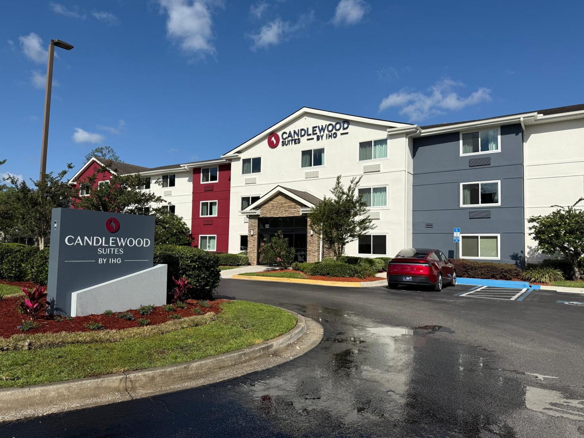 Candlewood Suites Jacksonville Southpoint Exterior photo