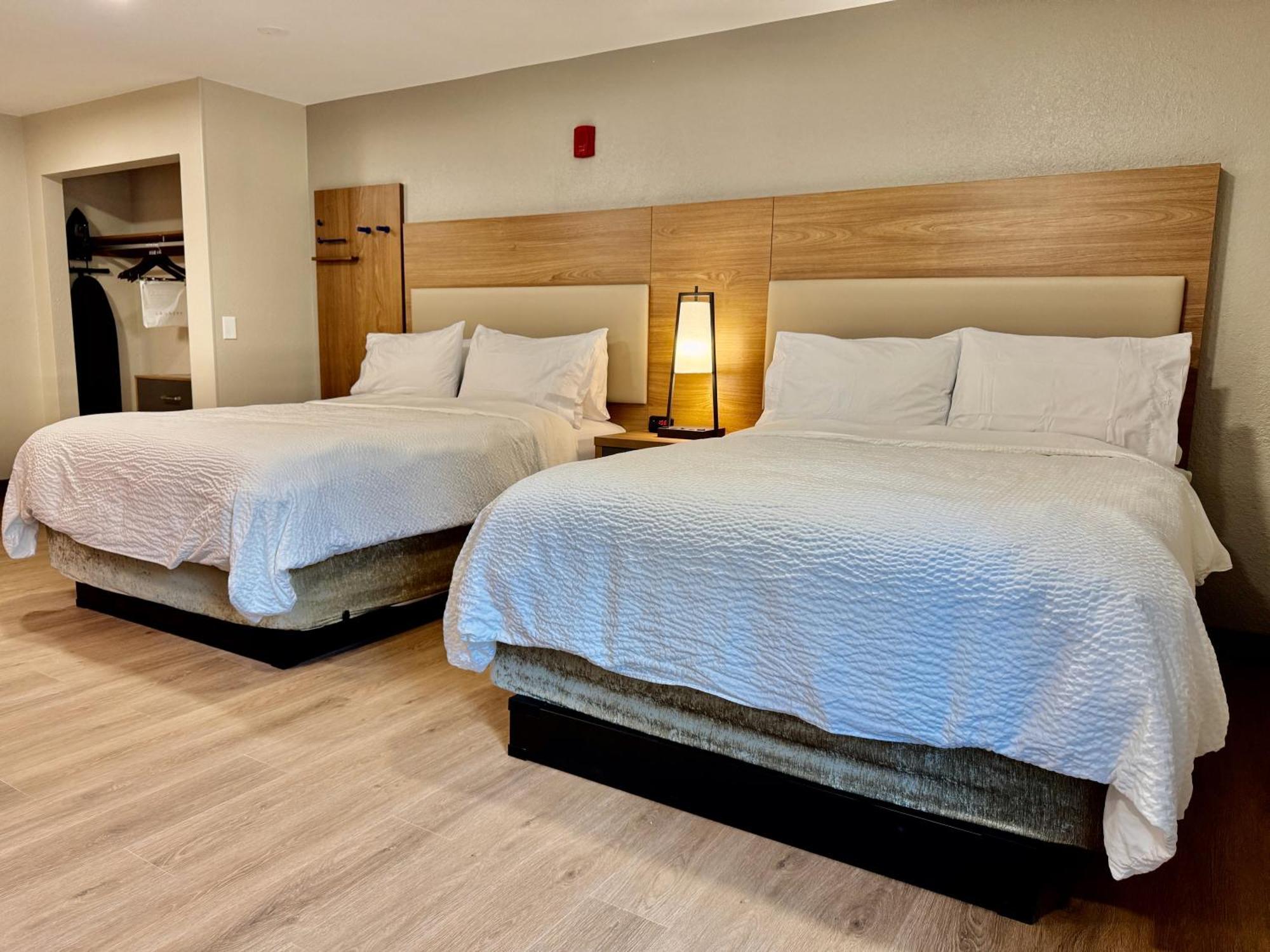 Candlewood Suites Jacksonville Southpoint Exterior photo