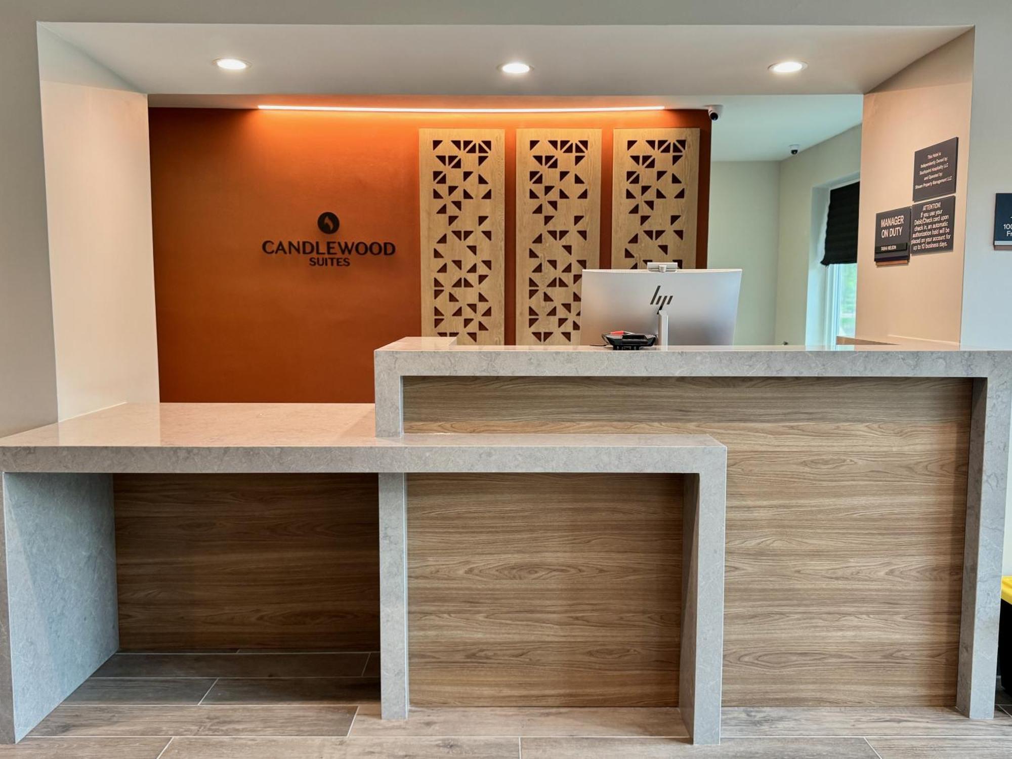 Candlewood Suites Jacksonville Southpoint Exterior photo