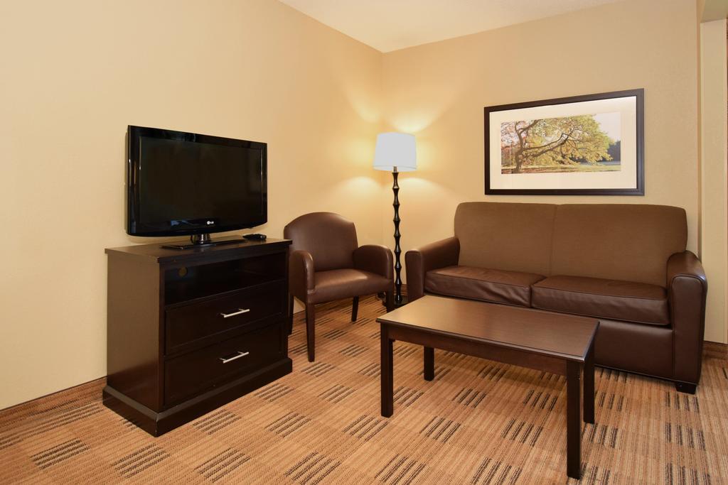 Candlewood Suites Jacksonville Southpoint Exterior photo